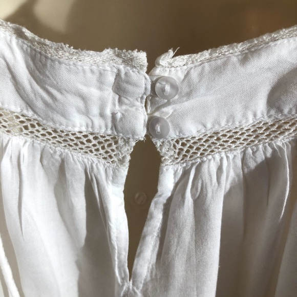 White tank top - Picture 3 of 4
